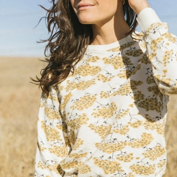 THE GREAT. Tops - The Great. Chamomile Floral Sweatshirt